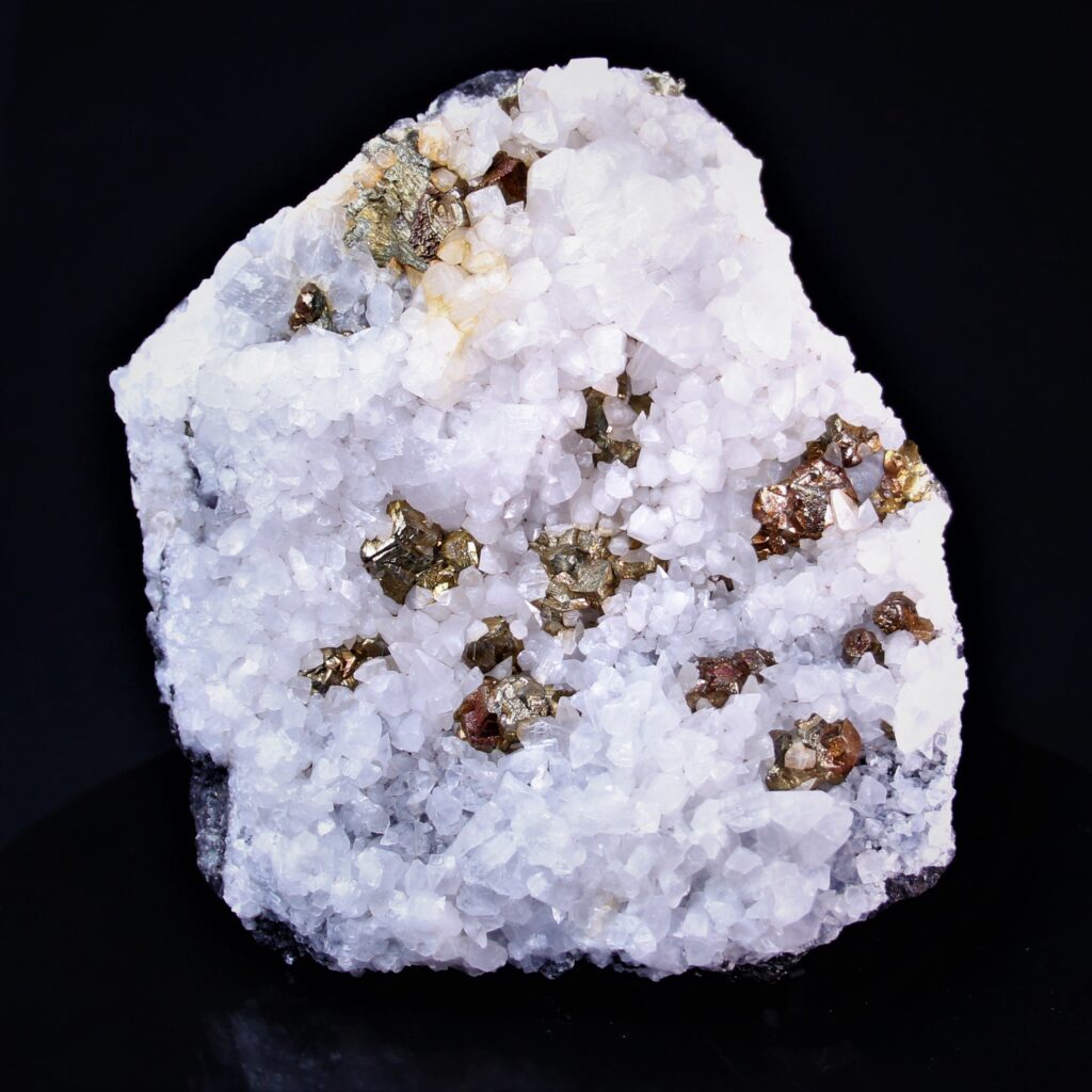 chalcopyrite calcite